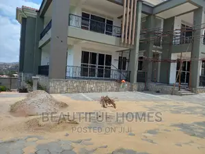 Furnished 6bdrm House in Munyonyo Luxury, Makindye for sale