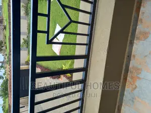 Furnished 6bdrm Mansion in Munyonyo Lake View, Makindye for sale