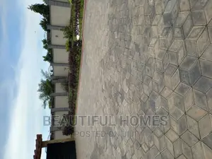 Furnished 6bdrm House in Munyonyo Diplomat, Makindye for sale