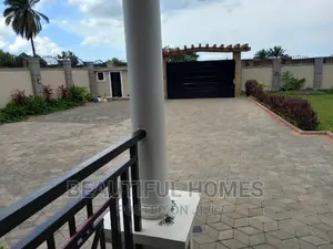 Furnished 6bdrm House in Munyonyo Diplomat, Makindye for sale