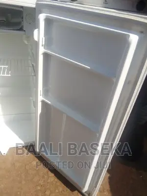 Fridges/Refrigerator/Single Door Fridge 120ltrs