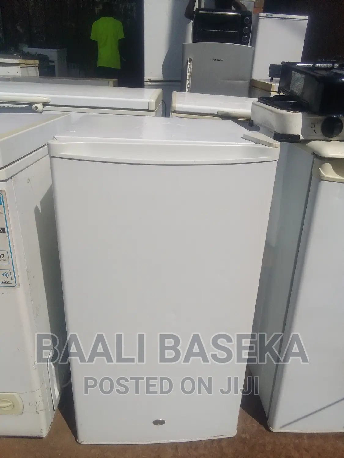 Fridges/Refrigerator/Single Door Fridge 120ltrs