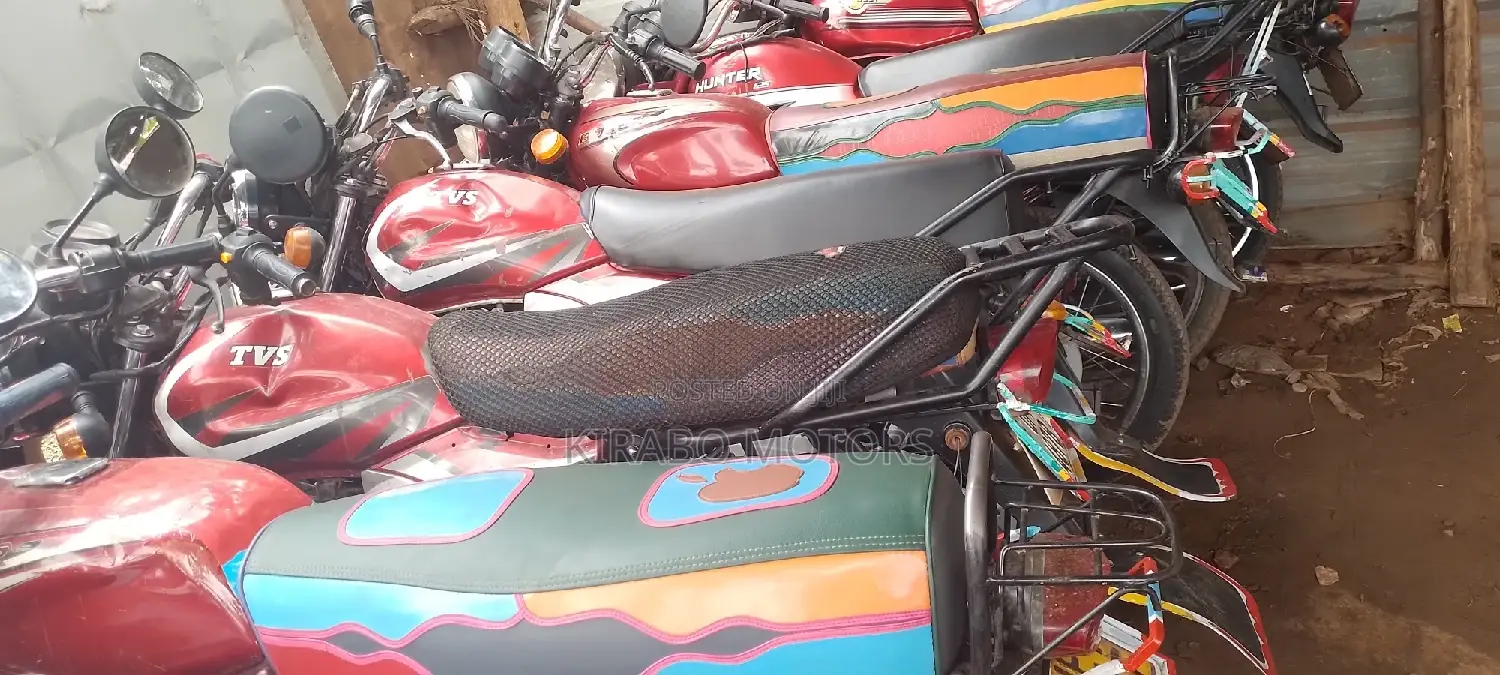 Bajaj Boxer 100 2020 Red