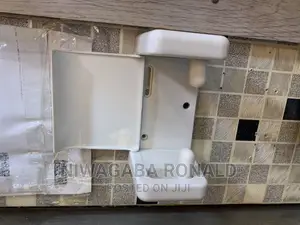 Classic Plastic Tissue Paper Holder