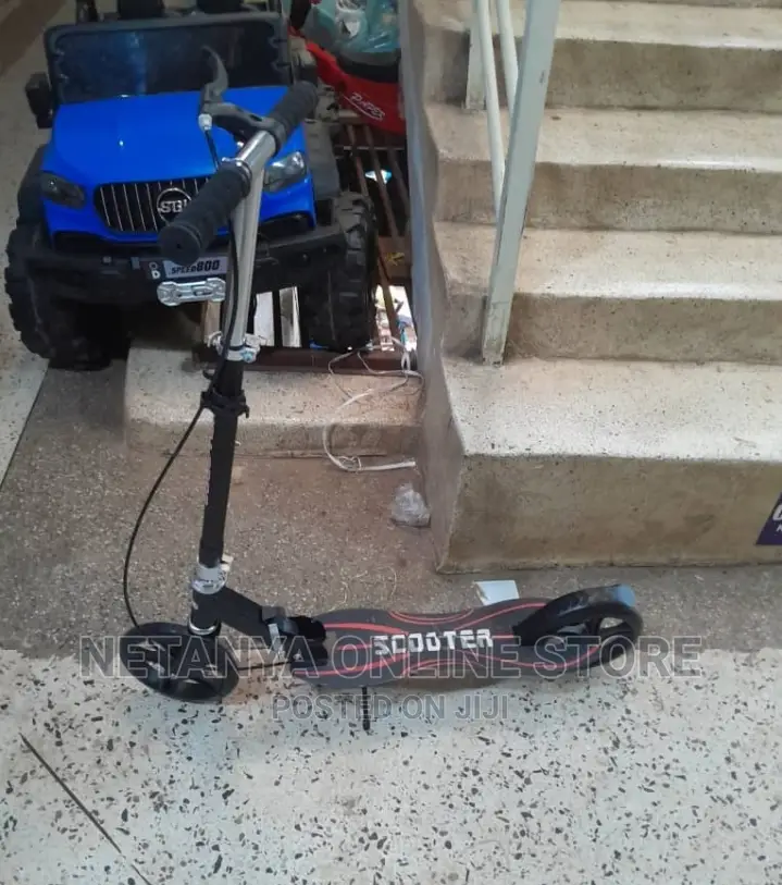 2 Wheels Kids Scooter