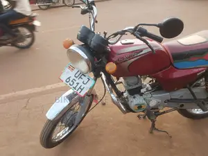 Bajaj Boxer 2022 Red