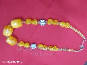 Necklace /Pearls