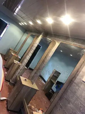 Saloon for Both Ladies and Gentlemen Call