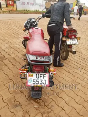 TVS HLX 125 2023 Red