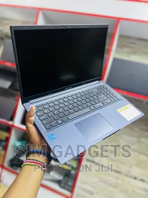 Laptop Asus VivoBook 15 X505BA 4GB Intel Core I3 SSD 256GB