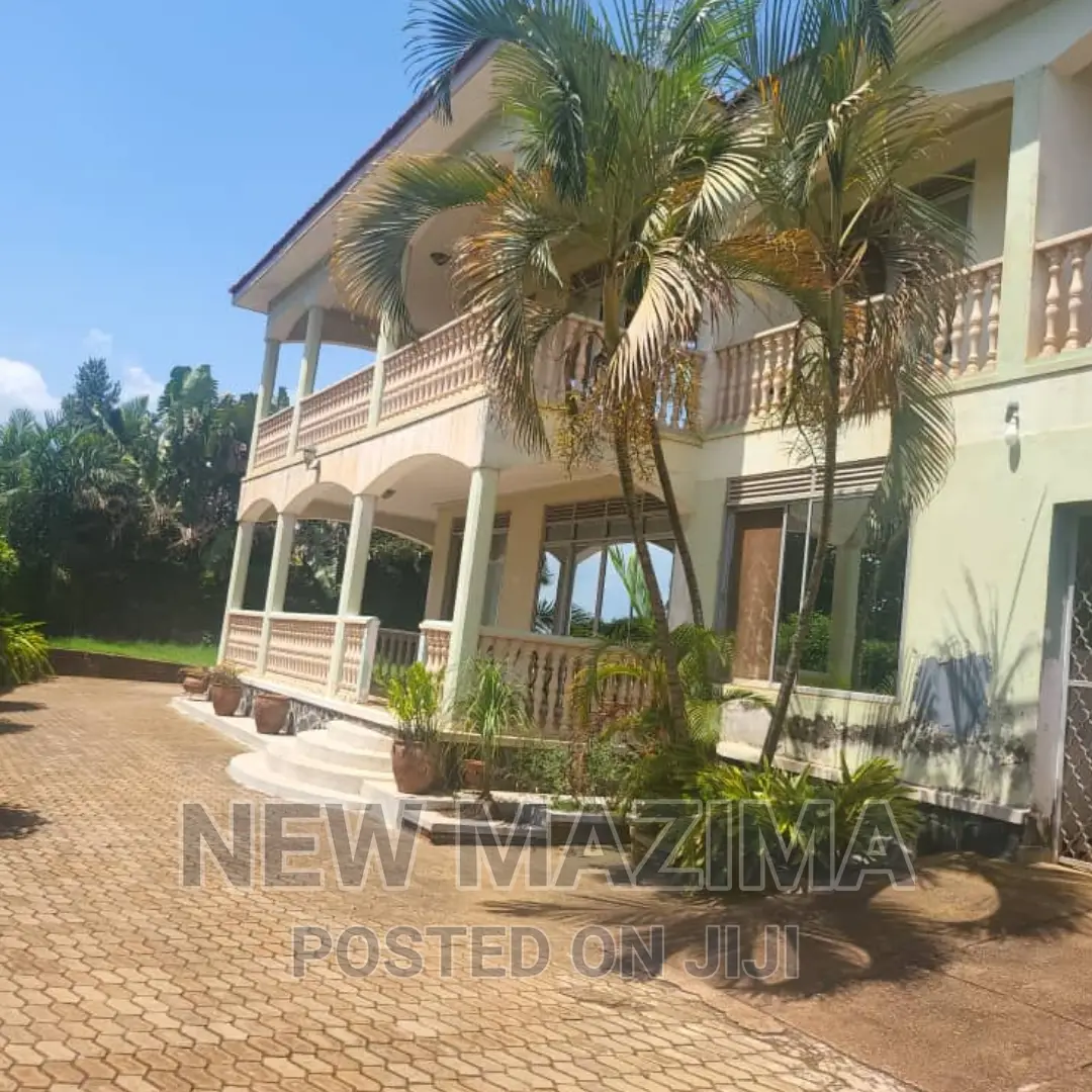 6bdrm Maisonette in Bunga Heights, Central Division for sale
