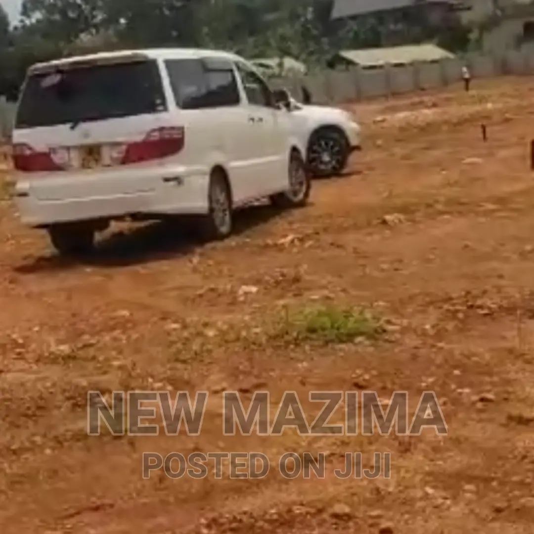 Very Prime Plot on Forced Sale in Heart of Bwebajja Ntebe Rd
