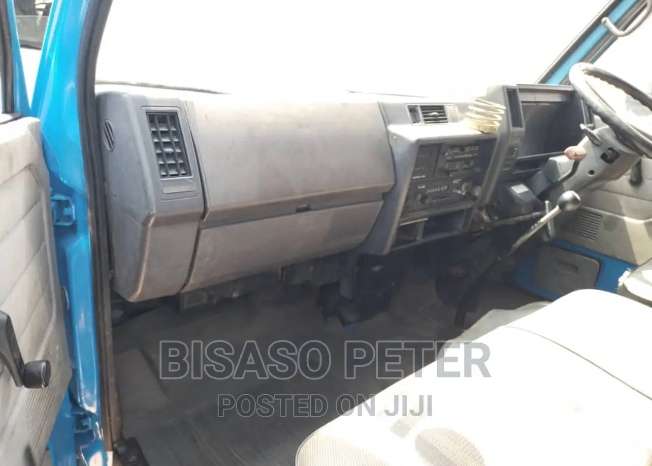 Isuzu Lef Dumper