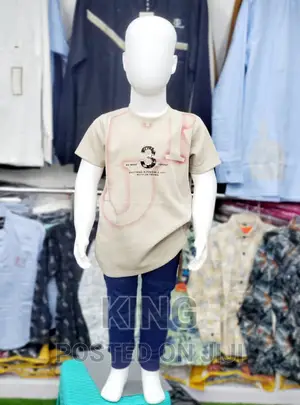 Photo - Kids Original Jeans and T-Shirt Set
