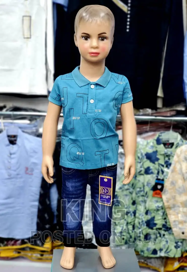 Kids Setwear. T-Shirt and Jeans