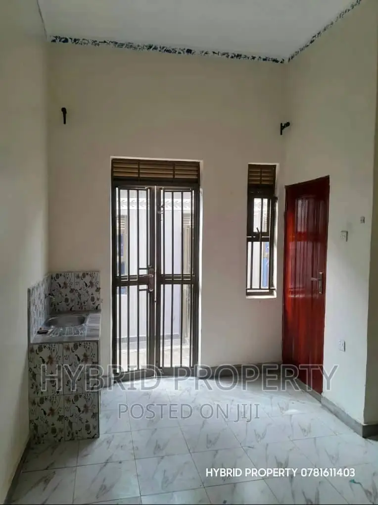 10bdrm Apartment in Kasubi Along, Rubaga for sale