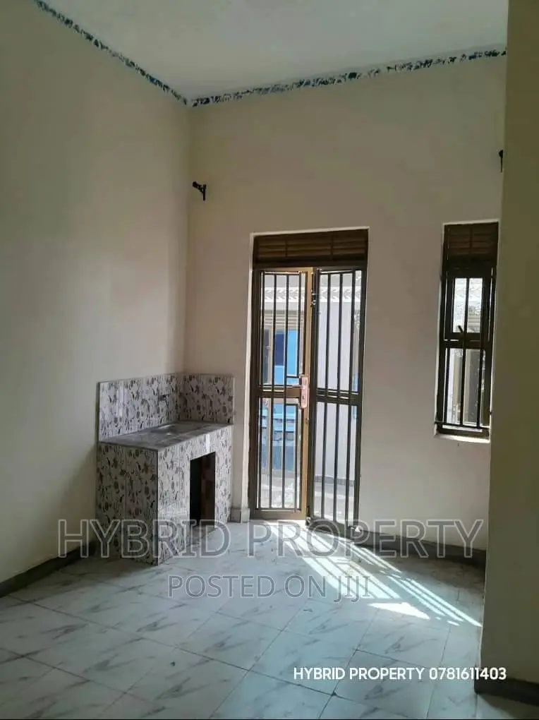 10bdrm Apartment in Kasubi Along, Rubaga for sale