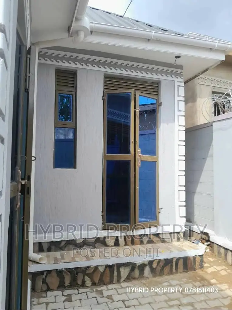 10bdrm Apartment in Kasubi Along, Rubaga for sale