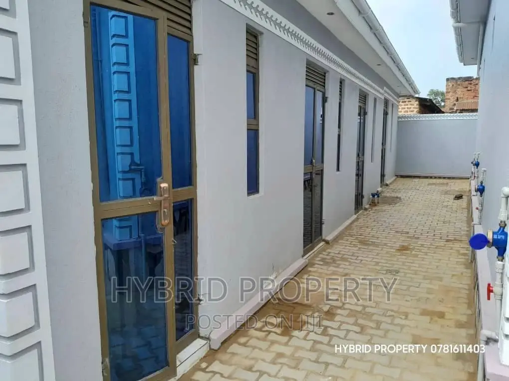 10bdrm Apartment in Kasubi Along, Rubaga for sale