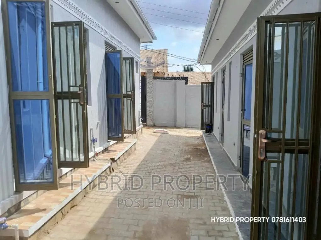 10bdrm Apartment in Kasubi Along, Rubaga for sale
