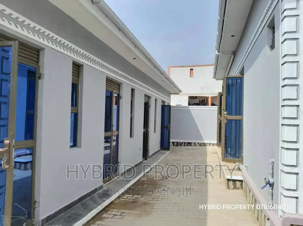 10bdrm Apartment in Kasubi Along, Rubaga for sale