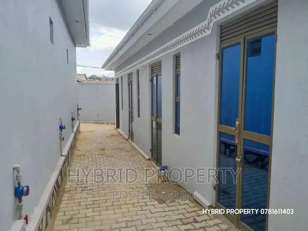 10bdrm Apartment in Kasubi Along, Rubaga for sale