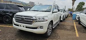Toyota Land Cruiser 2014 White