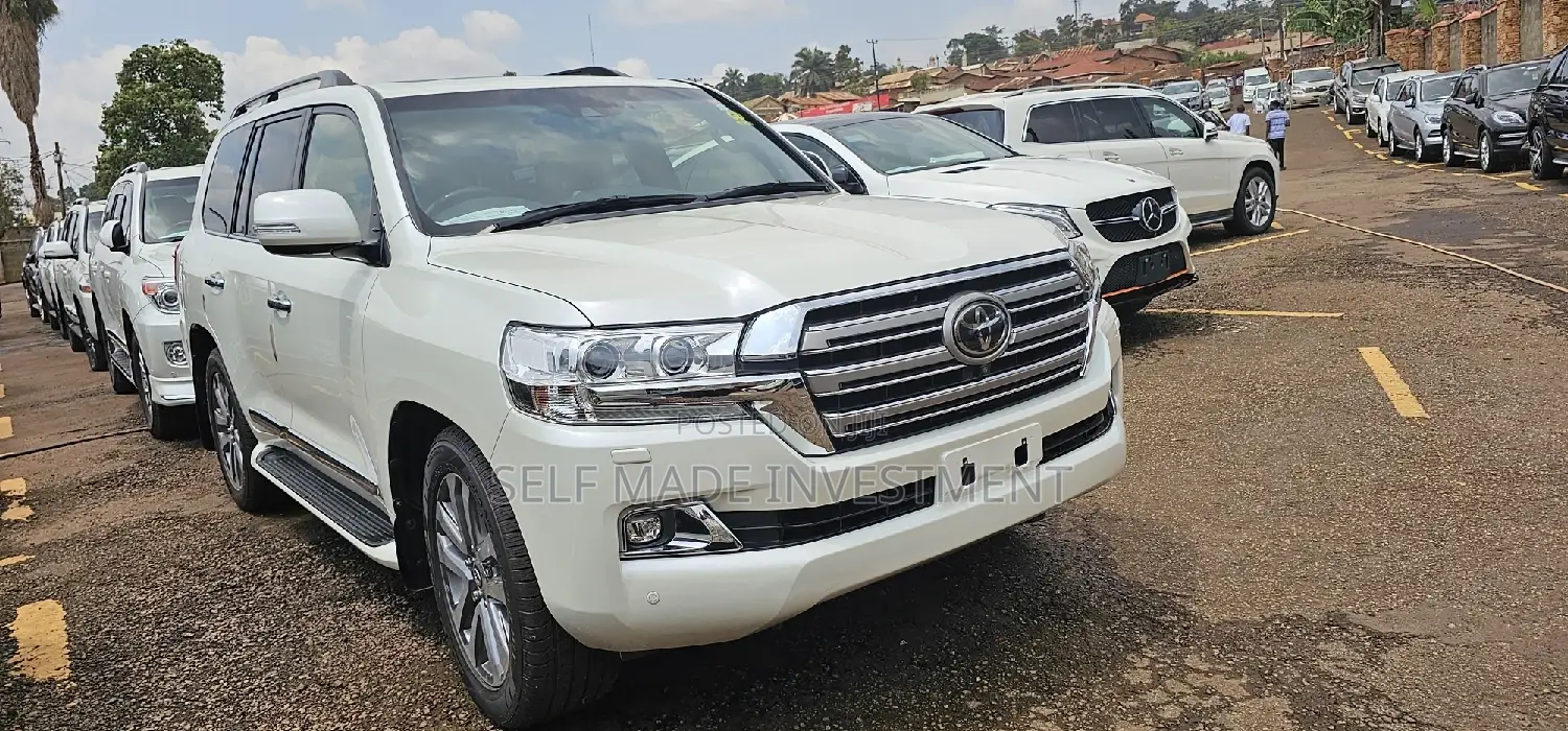 Toyota Land Cruiser 2014 White