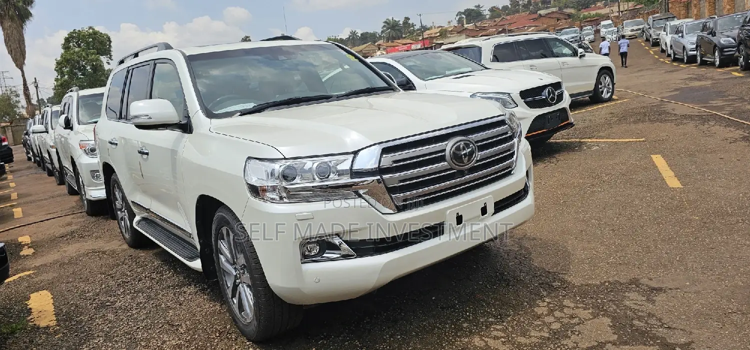 Toyota Land Cruiser 2014 White