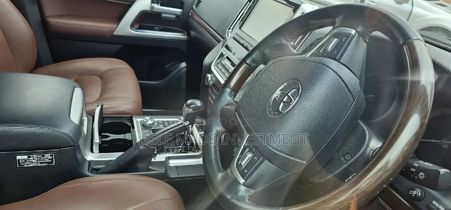 Toyota Land Cruiser 2014 White