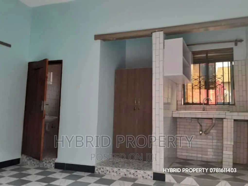 9bdrm Apartment In Kasubi~Kawaala Along, Rubaga For Sale