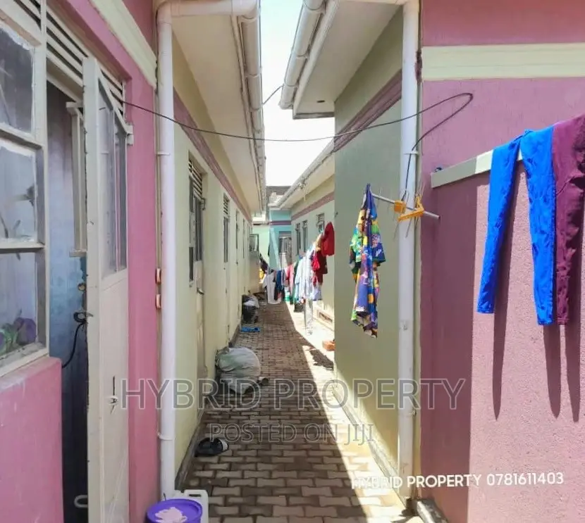 10bdrm Apartment in Kasubi Along, Rubaga for sale