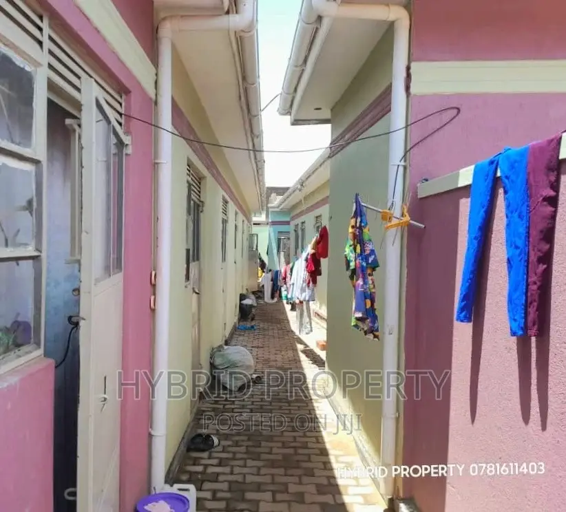 10bdrm Apartment in Kasubi Along, Rubaga for sale