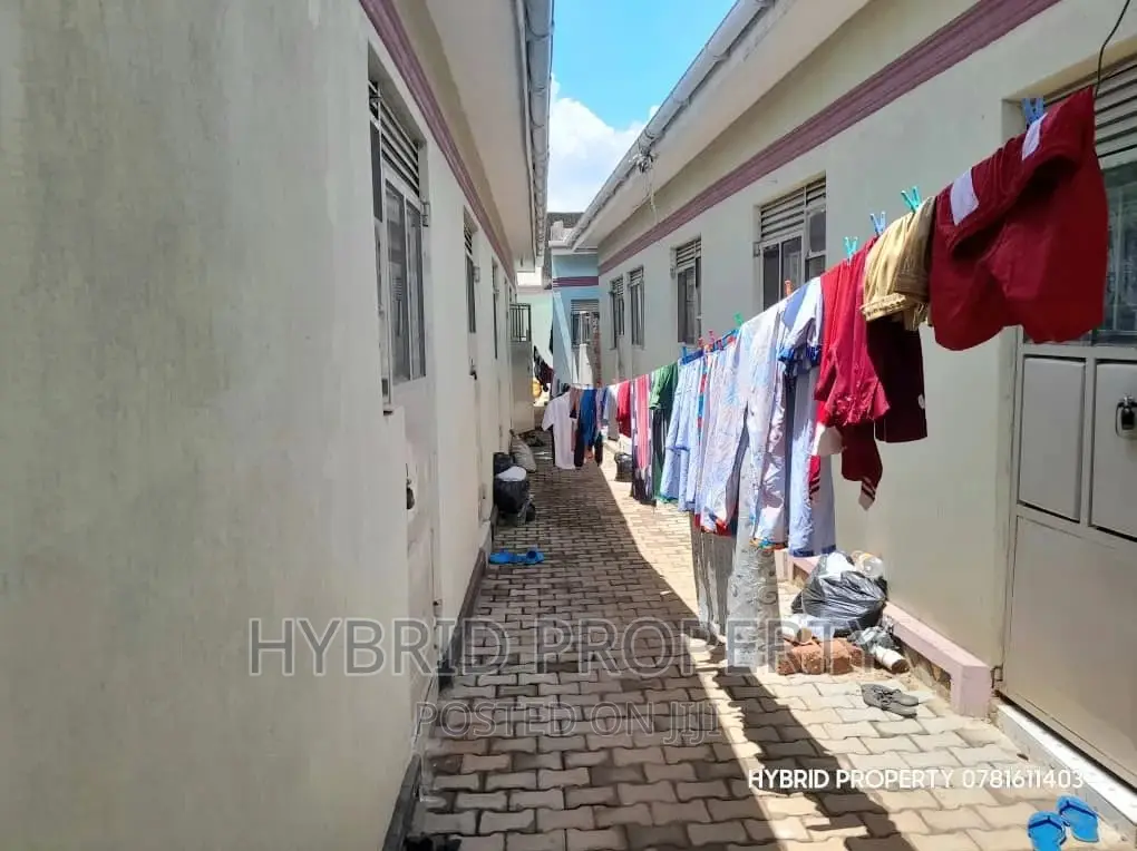 10bdrm Apartment in Kasubi Along, Rubaga for sale