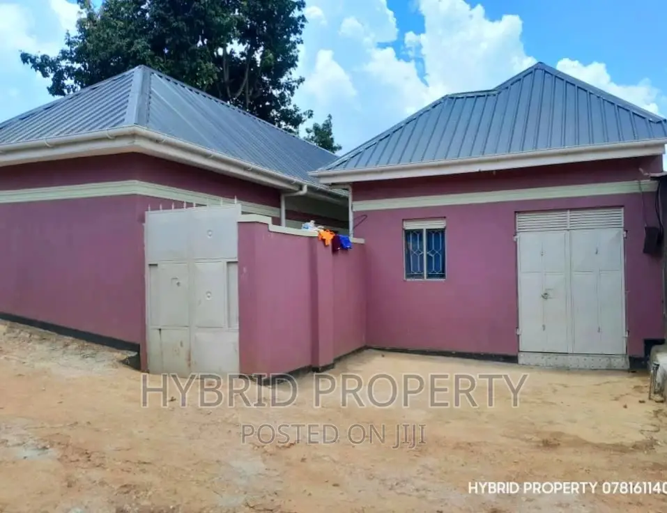 10bdrm Apartment in Kasubi Along, Rubaga for sale
