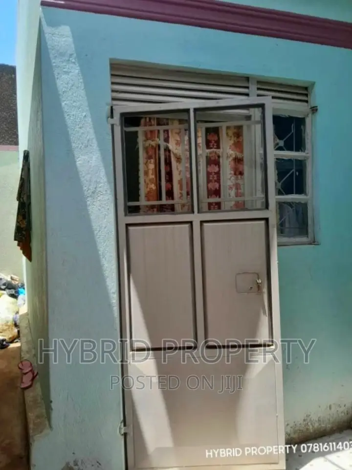 10bdrm Apartment in Kasubi Along, Rubaga for sale
