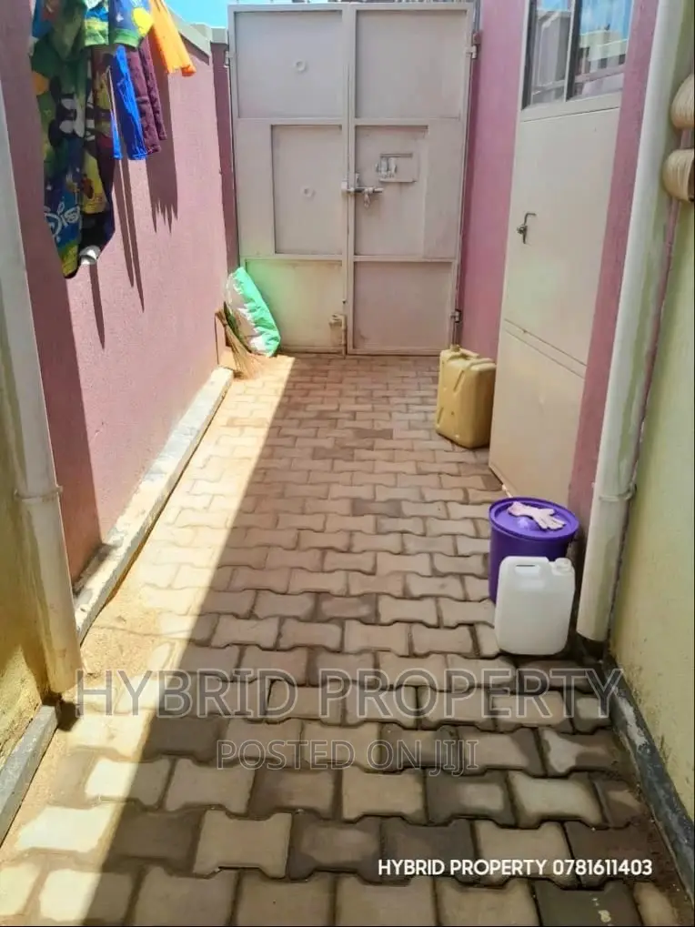 10bdrm Apartment in Kasubi Along, Rubaga for sale