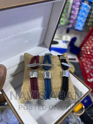 Watch Braceletes