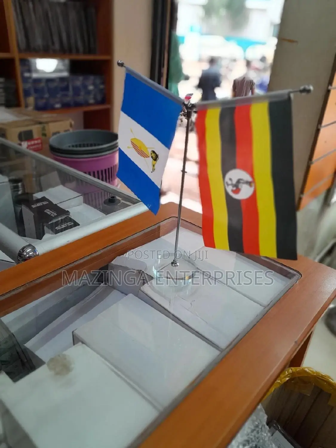Double Table Flag Stand