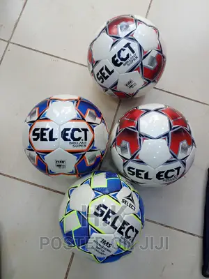 Select Soccer Ball (Size 5 4 )