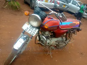 Photo - Bajaj Boxer 100 2017 Red
