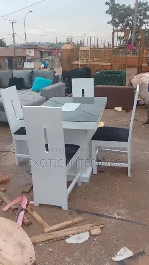 Dinning Table of 4seater Call