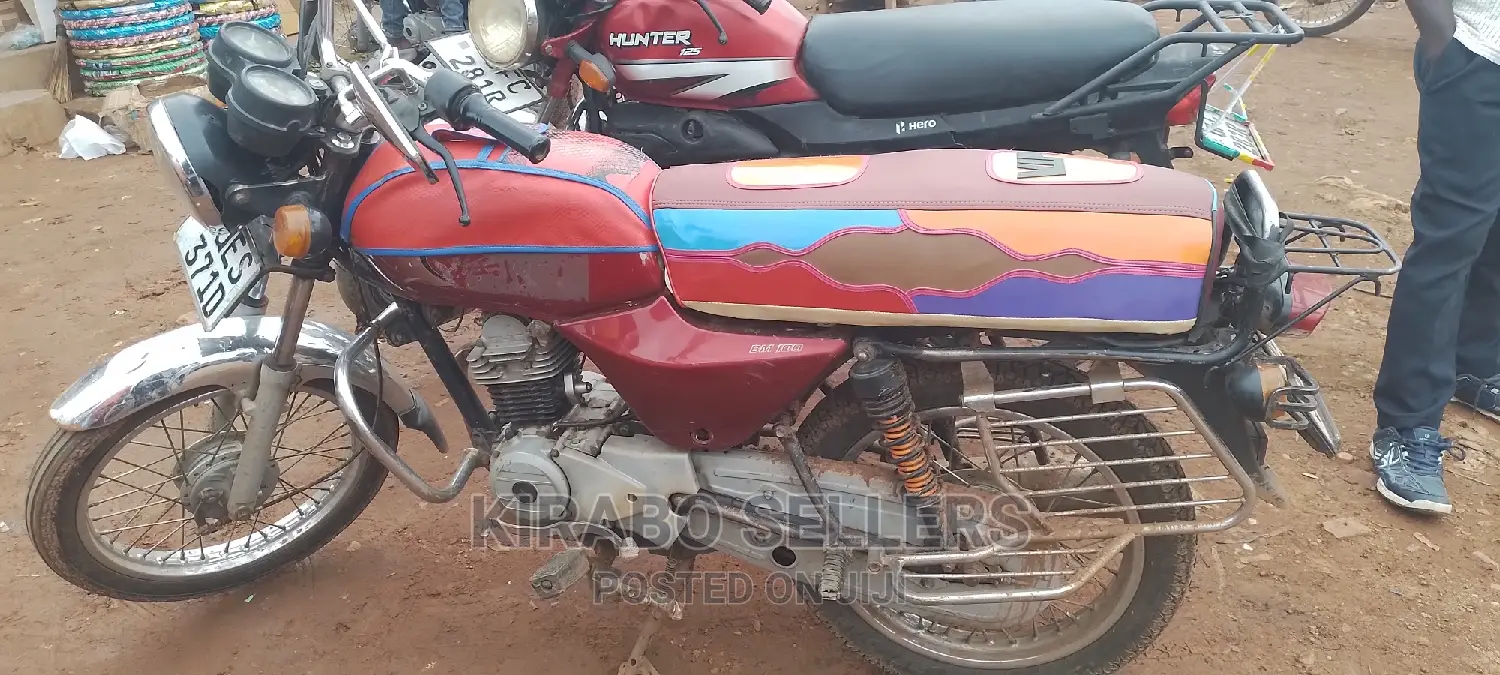 Bajaj Boxer 2020 Red