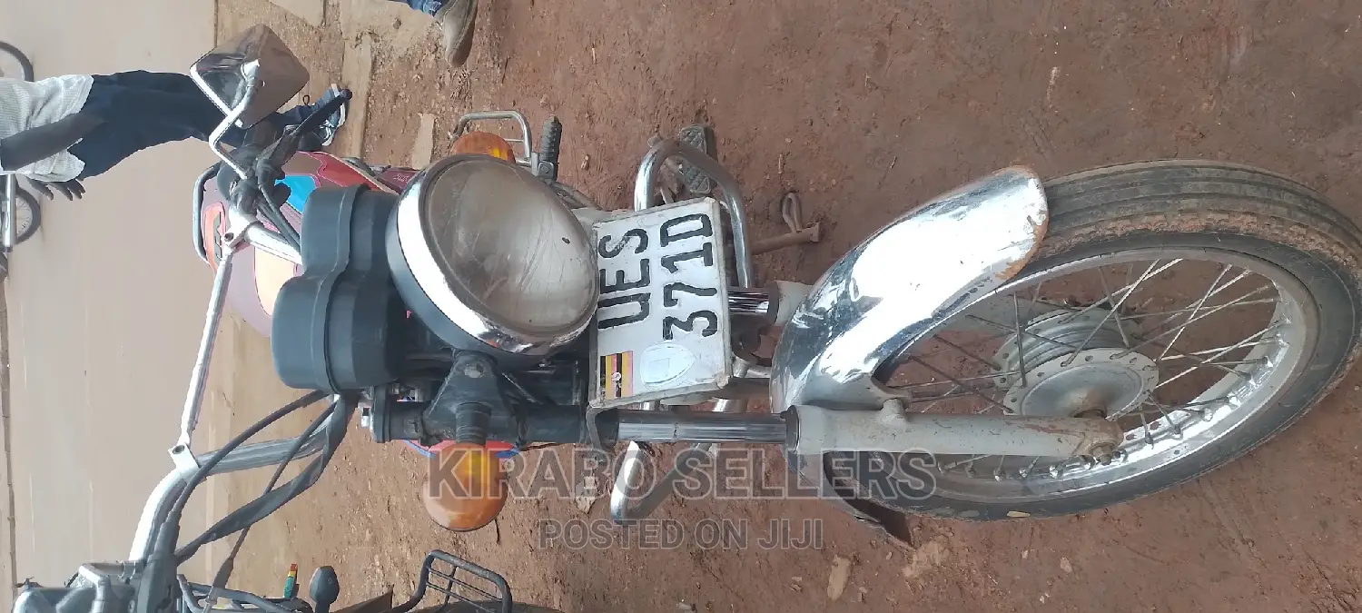 Bajaj Boxer 2020 Red