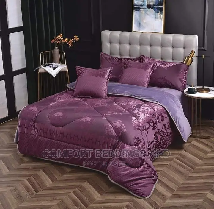 7*8 Velvet Bedcover Maroon 6 PCS