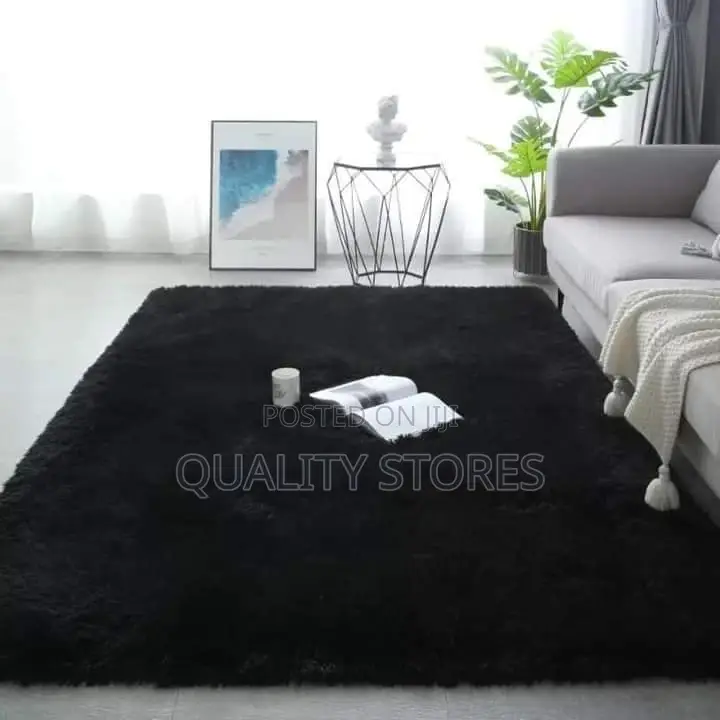 Fluffy Carpet Black