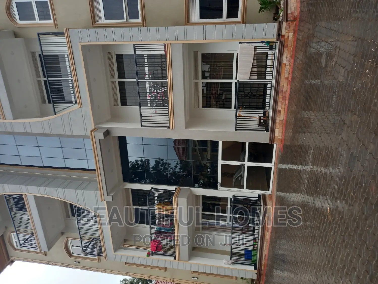 Furnished 2bdrm Apartment in Bunga Tarmack, Makindye for sale