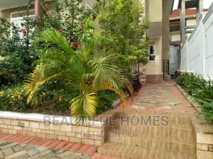 Furnished 4bdrm Duplex in Kira Tarmacked, Central Division for sale