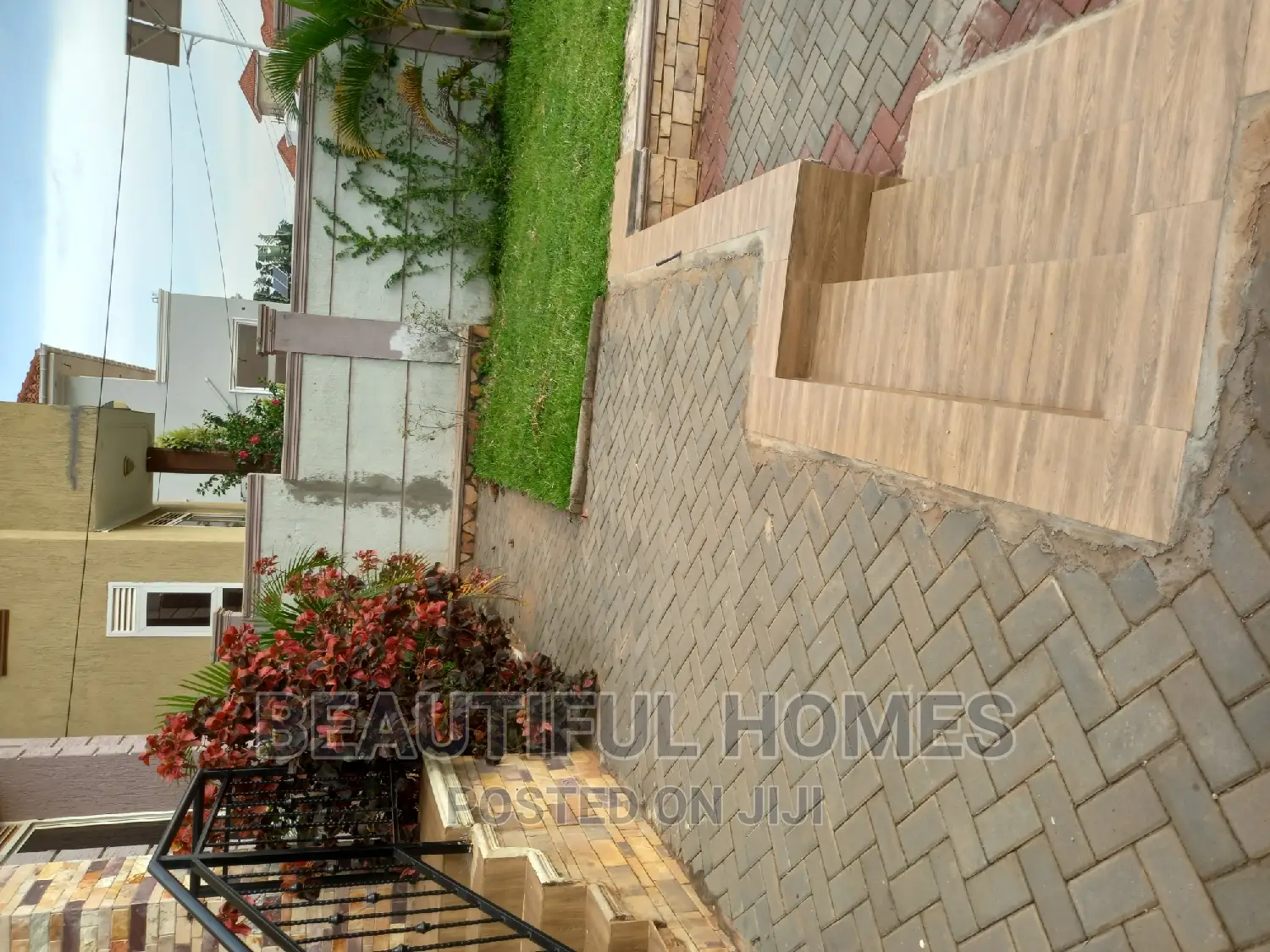 Furnished 4bdrm House in Kira Wealthy Estate for sale