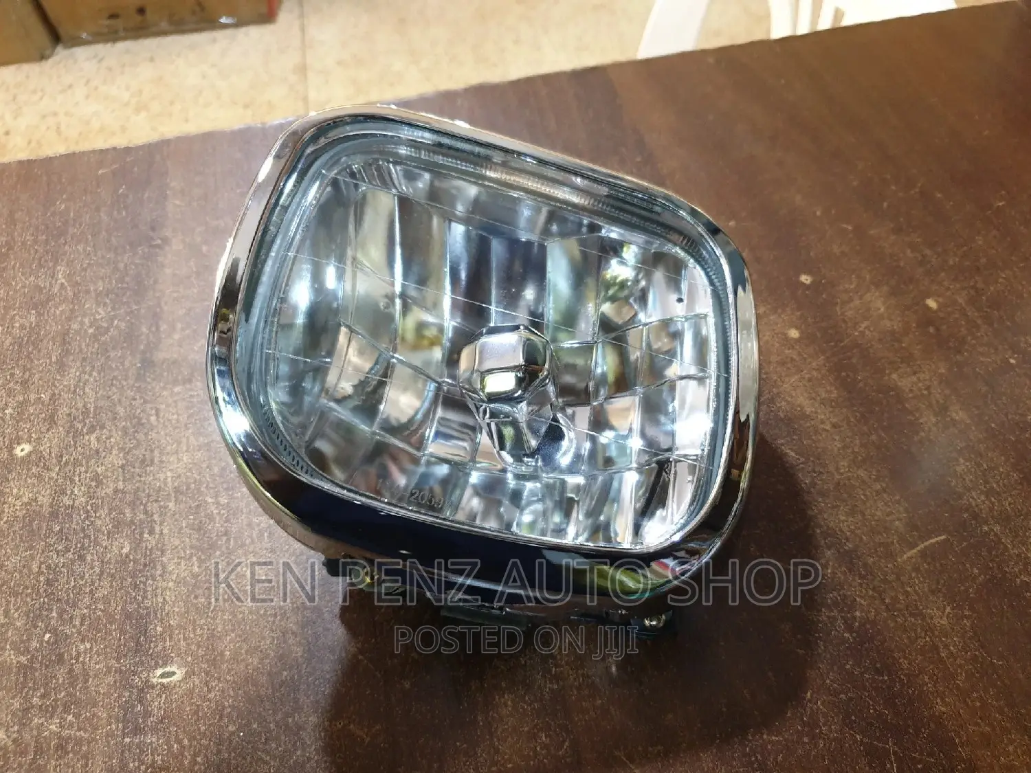 Spotlights Subaru Forester
